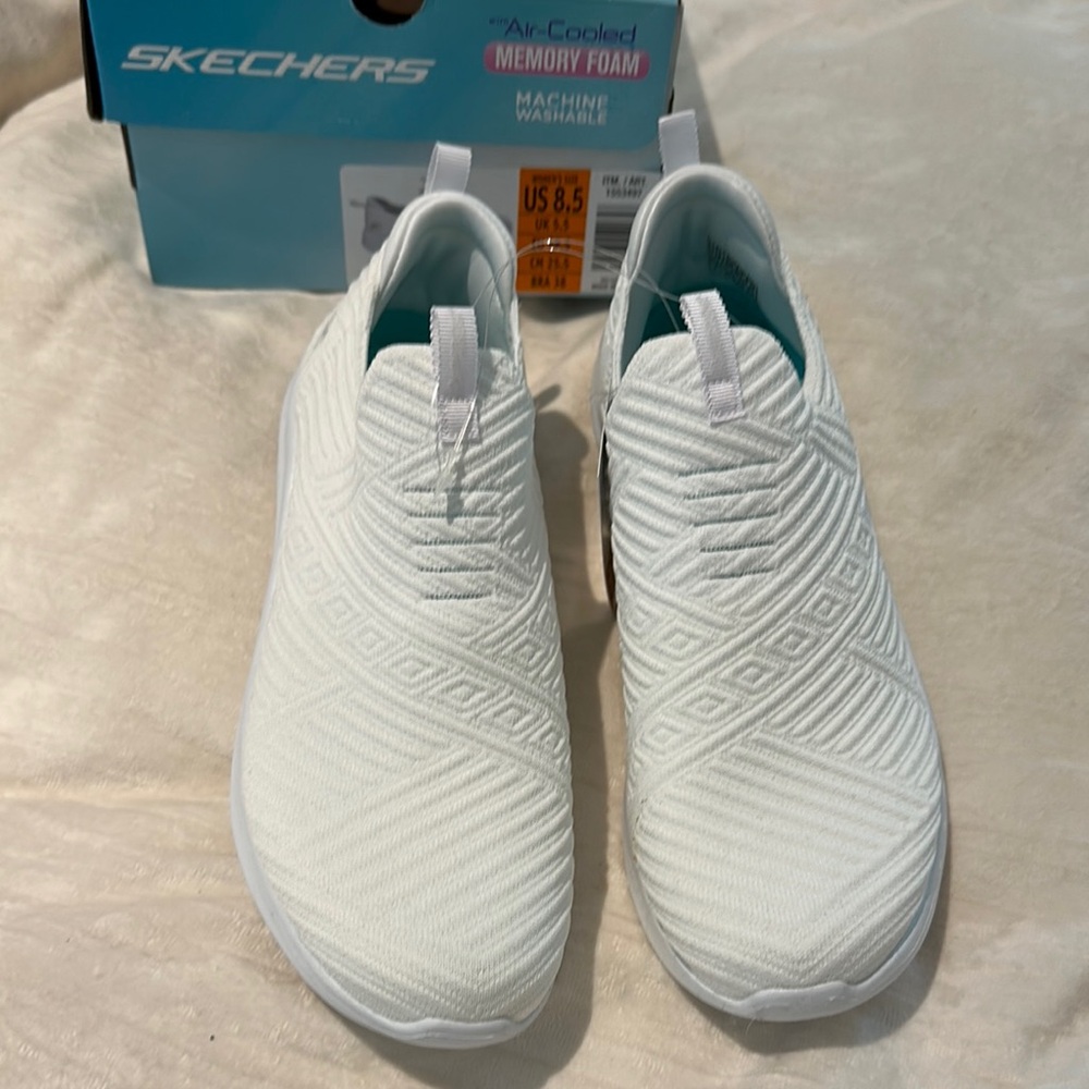 Skechers White Athletic Shoes